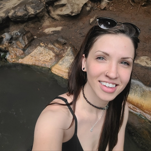 Meet your Posher, Kailyn - Picture 1 of 1